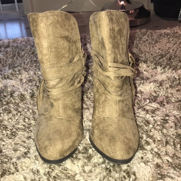 Gray booties - Picture 2 of 4